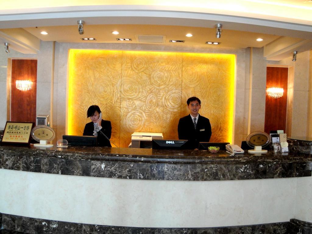 Overseas Chinese International Hotel Thanh Đảo Ngoại thất bức ảnh