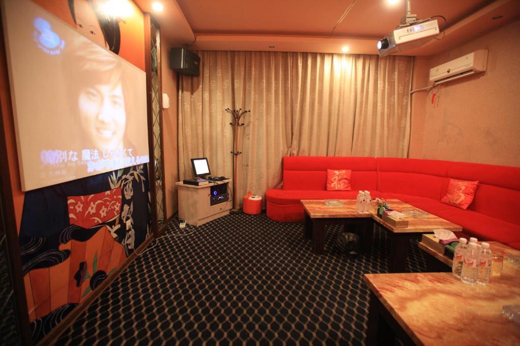 Overseas Chinese International Hotel Thanh Đảo Ngoại thất bức ảnh