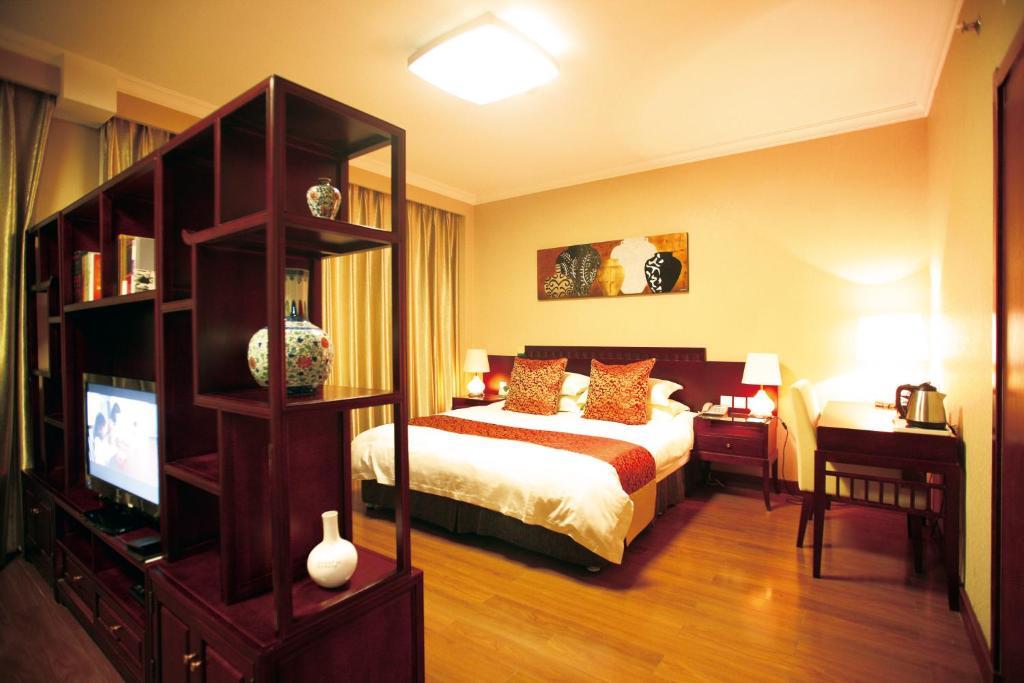 Overseas Chinese International Hotel Thanh Đảo Ngoại thất bức ảnh
