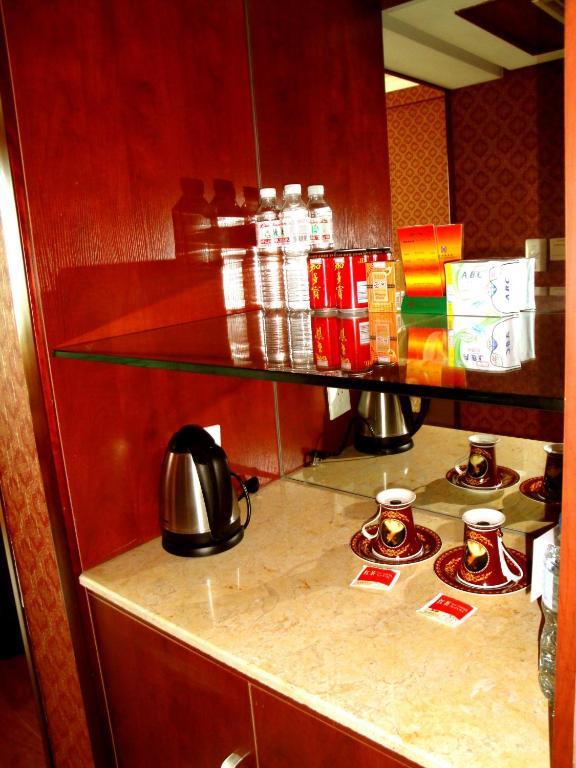 Overseas Chinese International Hotel Thanh Đảo Phòng bức ảnh